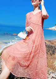 Frauen rosa V-Ausschnitt bestickt zerknittertes Seidenkleid mit kurzen Ärmeln