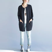 schwarze, lässige Mode-Baumwoll-Strickjacke plus Größenarmband-Strickjacke mit Ärmeln