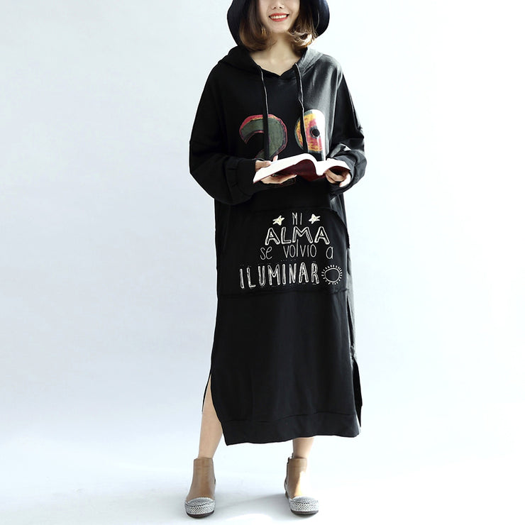 lässige Baumwollkleider mit schwarzem Druck plus Größe mit Kapuze, dickem, seitlich offenem Kleid