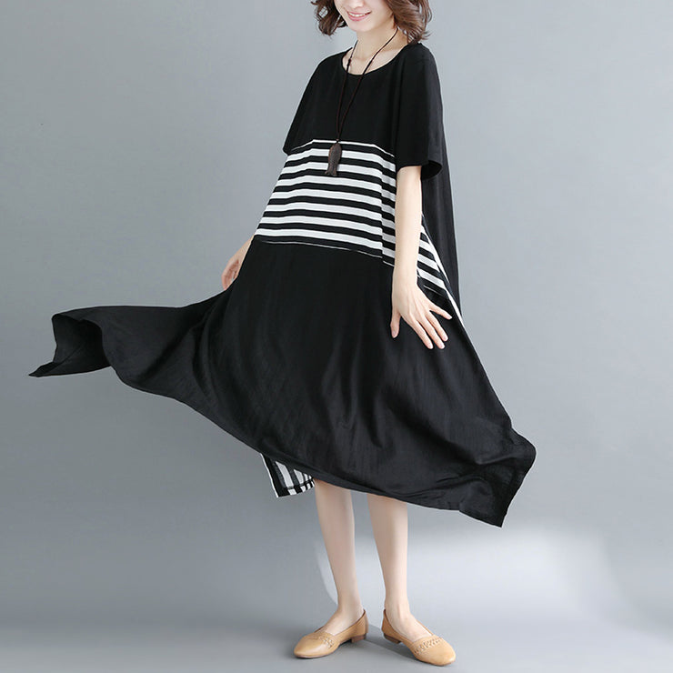 Boutique schwarzes Kniekleid aus Baumwolle Locker sitzende Baumwollkleidung Kleider feine Kurzarm-O-Ausschnitt asymmetrisches Design Kniekleider