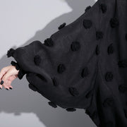 Boutique schwarze Bluse aus reiner Baumwolle plus Größe Reisekleidung Elegante Baumwollblusen mit Fuzzy-Ball-Dekor