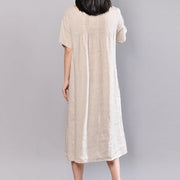 Boutique langes Leinenkleid, stilvolles Rundhals-Kurzarm-Flachskleid in reiner Farbe