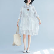Gestreiftes Boutique-Baumwollkleid Übergroßes Vintage-Langarm-Baumwollkleid mit Umlegekragen