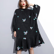 Mode schwarze Stickerei Herbstkleid Locker sitzendes Reisekleid Elegante Standkleidungskleider