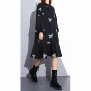 Mode schwarze Stickerei Herbstkleid Locker sitzendes Reisekleid Elegante Standkleidungskleider