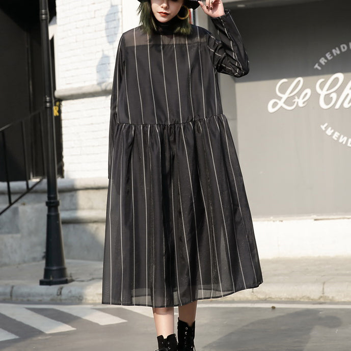 Mode schwarzes langes Tüllkleid plus Größe gestreifte Baumwollkaftane Neue Maxikleider mit Stehkragen