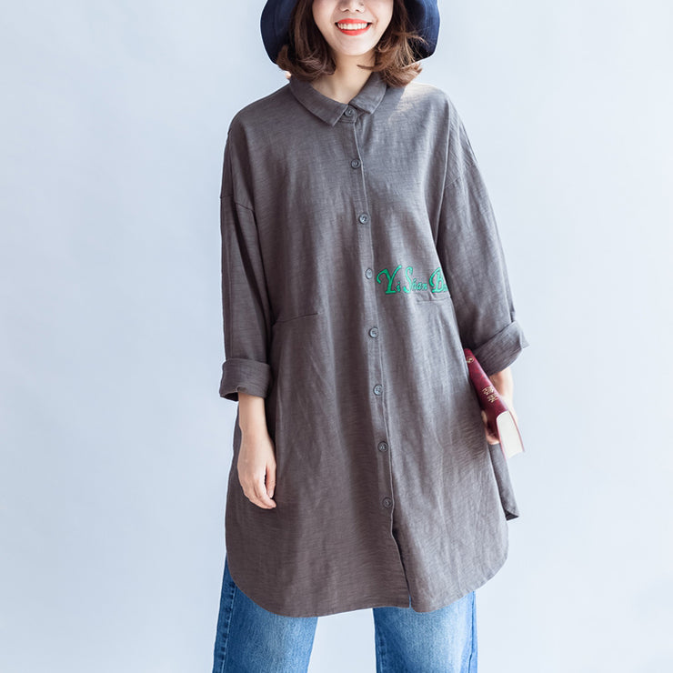 graue Herbst-Rückendruck-Baumwollhemden übergroße Front-Stickerei-Alphabet-Revers-Bluse