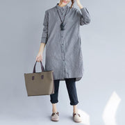 stilvolles grau gestreiftes Baumwoll-Leinen-Hemdkleid trendiges Plus-Size-Hemdkleid Boutique-Langarmtaschen Turn-Down-Kragen-Patchwork-Hemdkleid aus natürlichem Baumwoll-Leinen