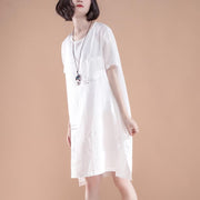 Feines Leinen-Baumwollkleid in Übergröße High-Low-Saum Sommer Kurzarm Taschen Schlitz Weißes Kleid