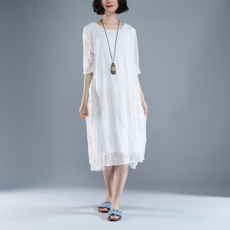 trendige Maxikleider im böhmischen Stil Flower Summer Fake Zweiteiliges Retro White Dress
