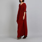 Vintage rotes kariertes lässiges Kleid mit V-Ausschnitt lässige Maxikleider mit asymmetrischem Design