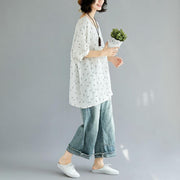 Vintage weiße Oberteile aus reiner Baumwolle plus Größenkleidung lässig Neue Kurzarm-Baumwollhemden mit O-Ausschnitt und Blumenmuster