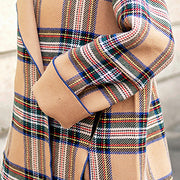 Frauen khaki karierte Mäntel plus Größe eingekerbter Wintermantel feine seitliche offene Taschen Wolljacken
